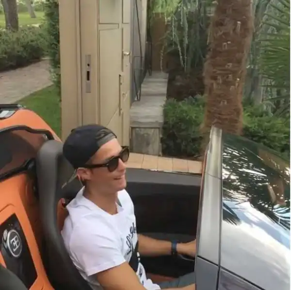 Photos: Cristiano Ronaldo shows off stunning £1.7million Bugatti Veyron
